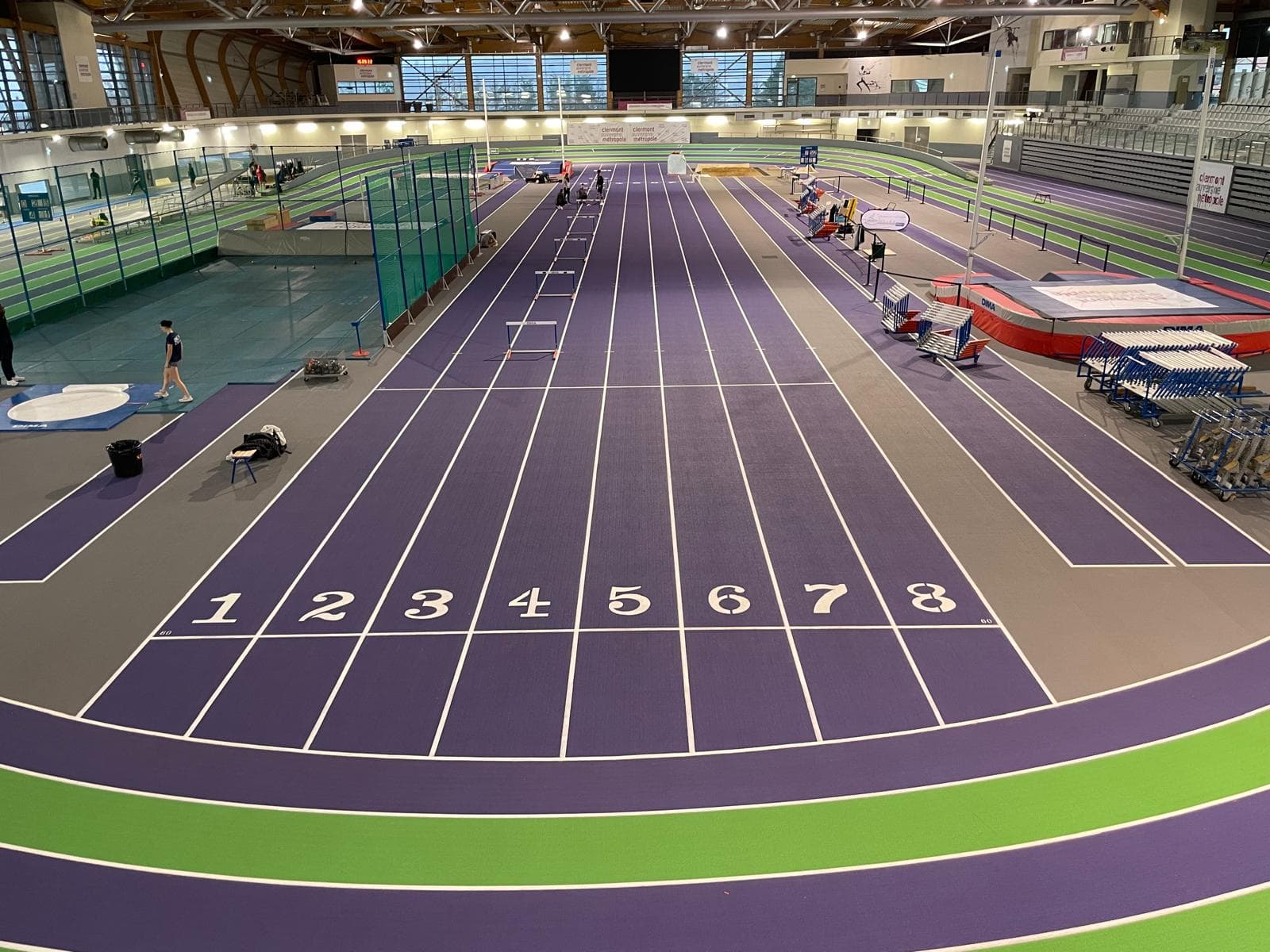 Piste d'athlétisme — Aubière — Stadium Jean Pellez