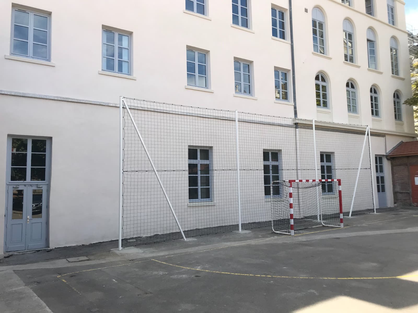 Lyon — Institution Les Chartreux — photo 2
