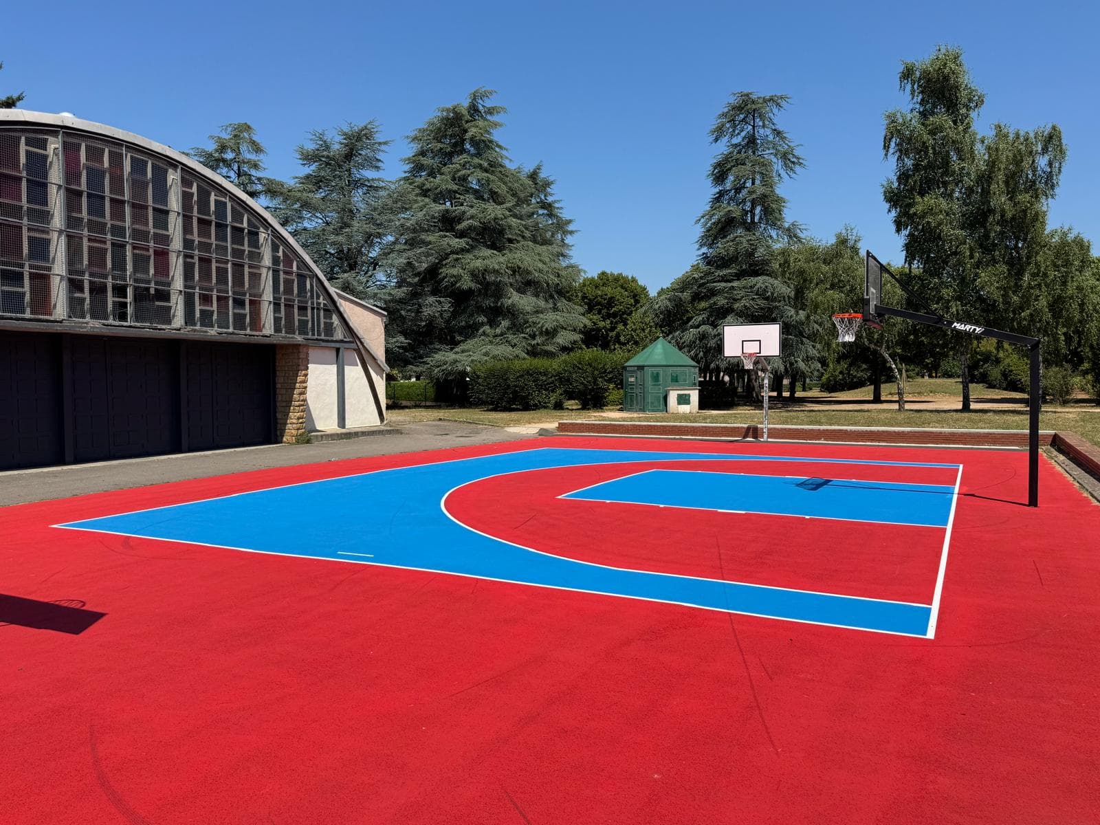Sol résine basket — Saint-Just-Saint-Rambert